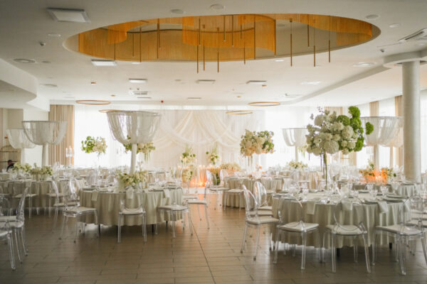 DSC06060 Krzesło GHOST transparentne