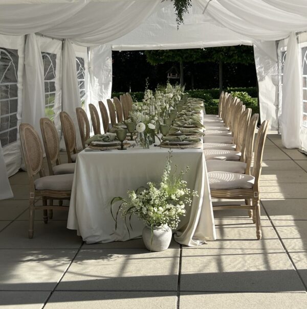 37f4fee6-ce2e-41b5-89df-aca2e5b9c6e9 Obrus welurowy ivory / śmietanka <br/> 240 x 280 cm