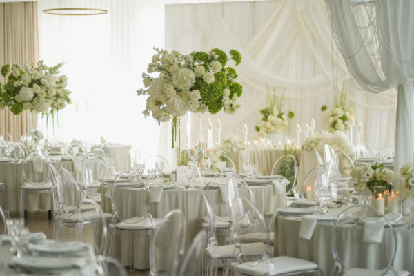 DSC05733 Obrus welurowy okrągły ivory / śmietanka <br/> śr. 330 cm