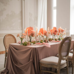 DSC06012 Obrus welurowy brudny róż / dusty pink <br/> 240 x 280 cm