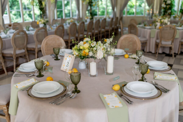 I&M-199 Obrus welurowy okrągły jasny beż <br/> śr. 330 cm