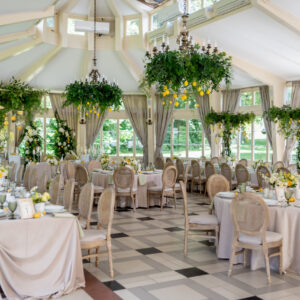 I&M-218 Obrus welurowy okrągły jasny beż <br/> śr. 330 cm