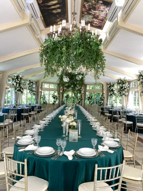 IMG_1312 Obrus welurowy okrągły butelkowa zieleń <br/> śr. 330 cm