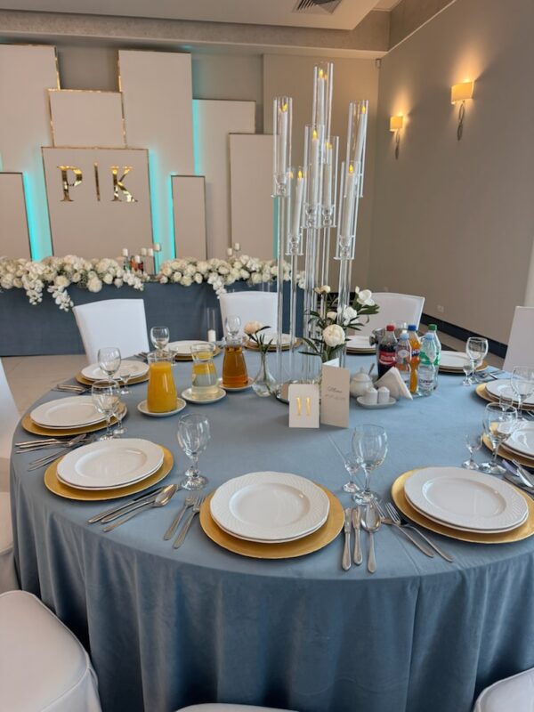 IMG_8741 Obrus welurowy okrągły baby blue <br/> śr. 330 cm