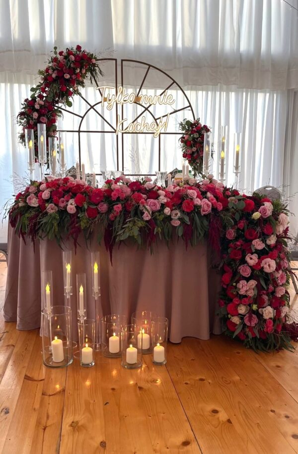 Obrus welurowy, okrągły w kolorze brudnego różu / dusty pink o średnicy 330 cm