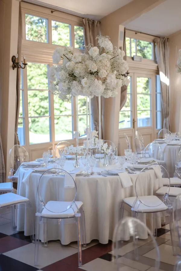 IMG_9586 Obrus welurowy okrągły ivory / śmietanka <br/> śr. 330 cm