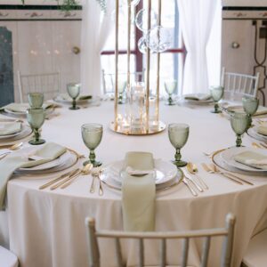 M21A5775 Obrus welurowy okrągły ivory / śmietanka <br/> śr. 330 cm