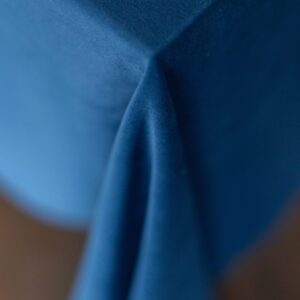 granat 2 Obrus welurowy granatowy <br/> 240 x 300 cm