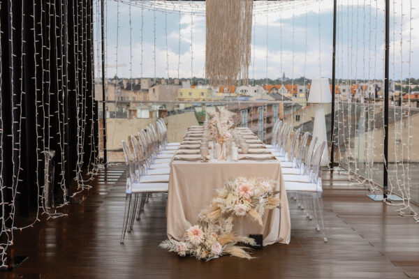 image00012 Krzesło GHOST transparentne