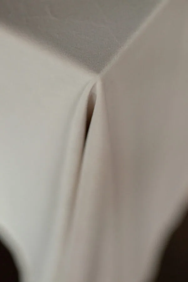 jasny beż 2 Obrus welurowy jasny beż <br/> 240 x 300 cm