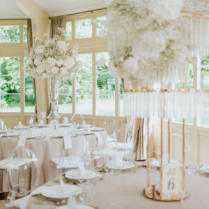 tlokinia_7.068 Obrus welurowy okrągły jasny beż <br/> śr. 330 cm