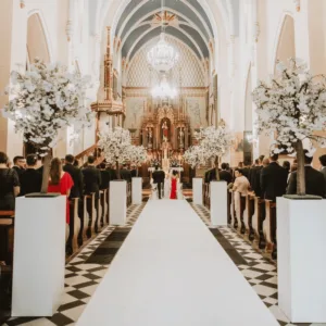 produkt-9.1 Białe kwadratowe postumenty