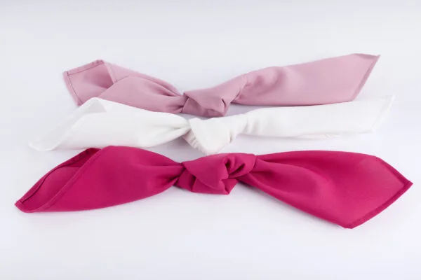 141A6151 Serweta bankietowa - fuksja