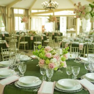 DSC01170 Obrus welurowy okrągły oliwka / leśna zieleń <br/> śr. 330 cm