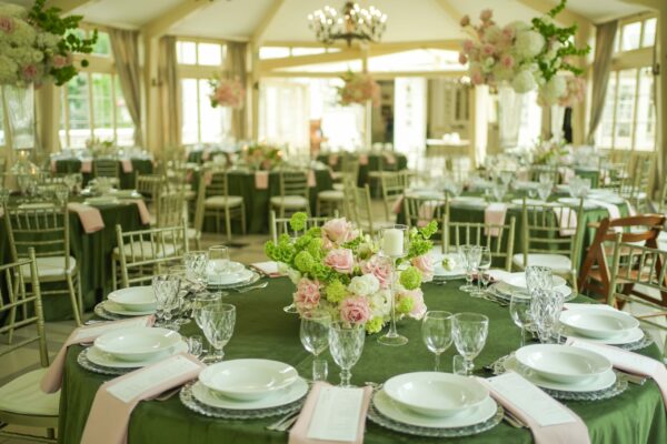 DSC01170 Obrus welurowy okrągły oliwka / leśna zieleń <br/> śr. 330 cm