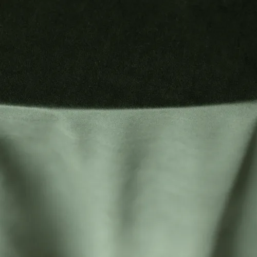 LESNA ZIELEN OBRUS OKRAGLY #2 Obrus welurowy okrągły oliwka / leśna zieleń <br/> śr. 330 cm