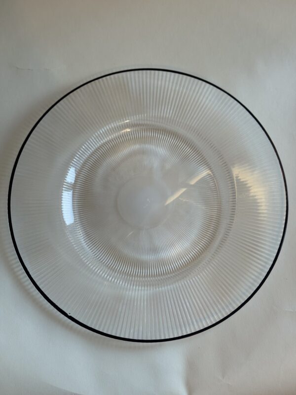 IMG_9110 Podtalerz przezroczysty ryflowany z czarnym brzegiem